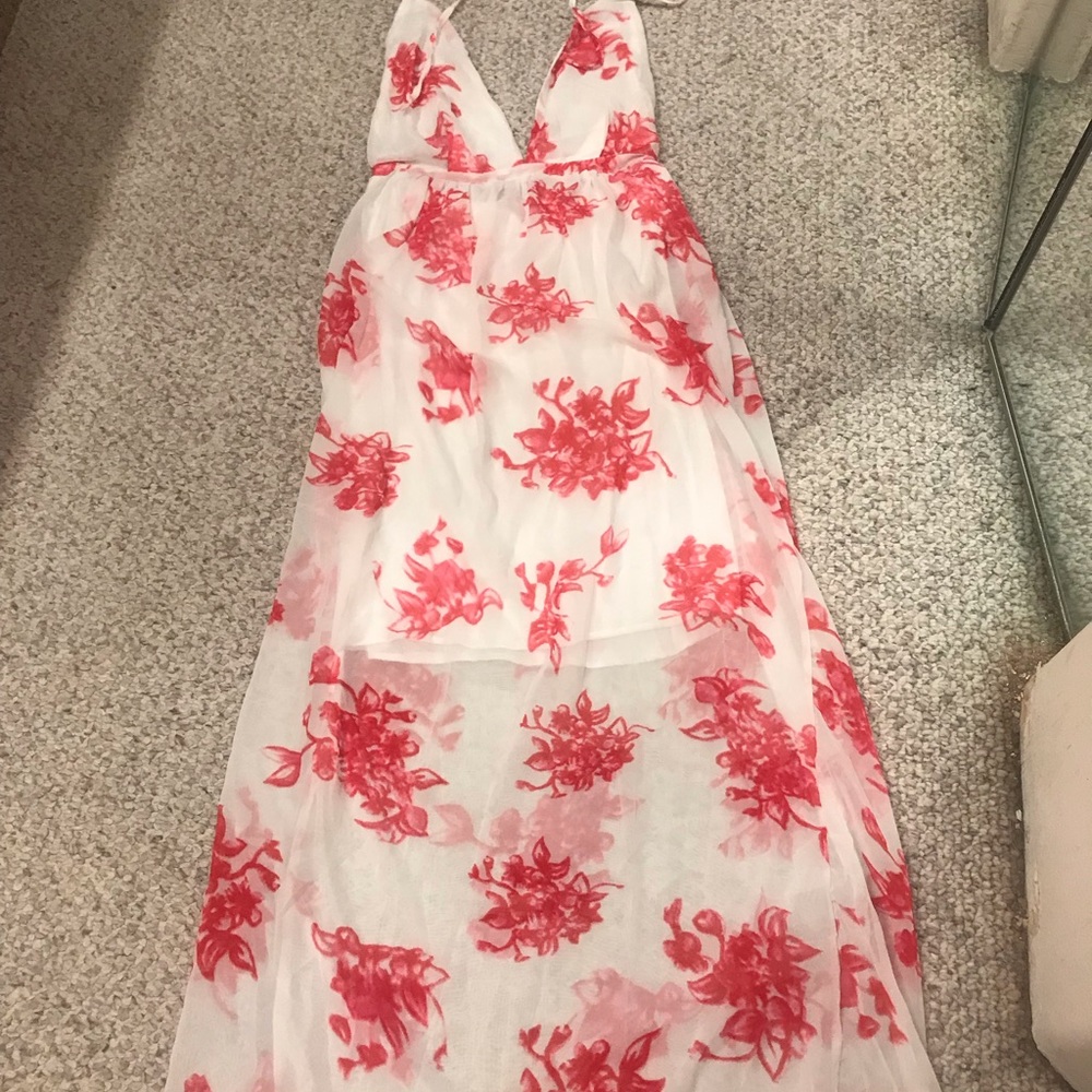 Dresses - Picture 6 of 8